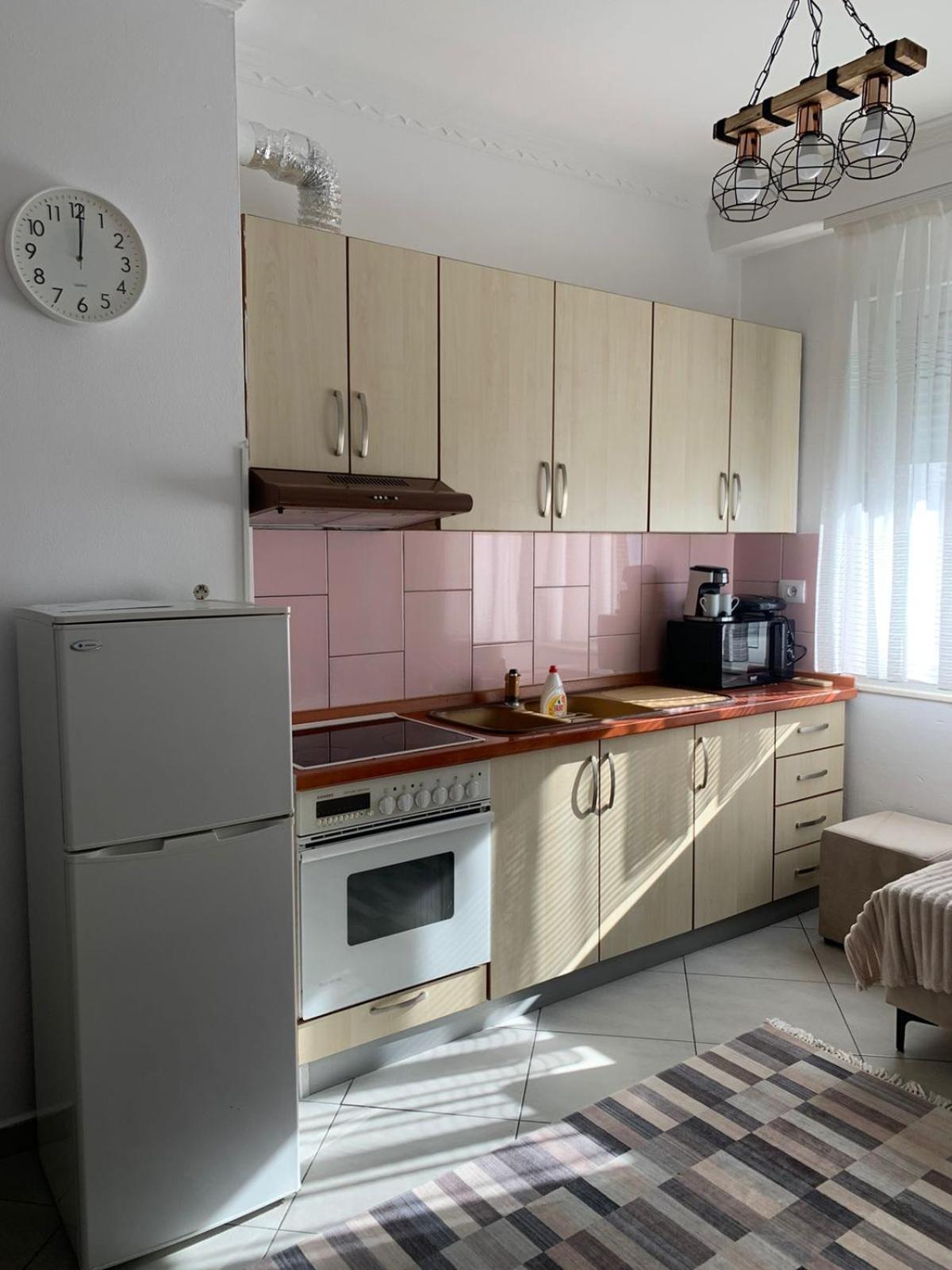 Ridi'S Comfort Apartment 2 Shkodër Buitenkant foto