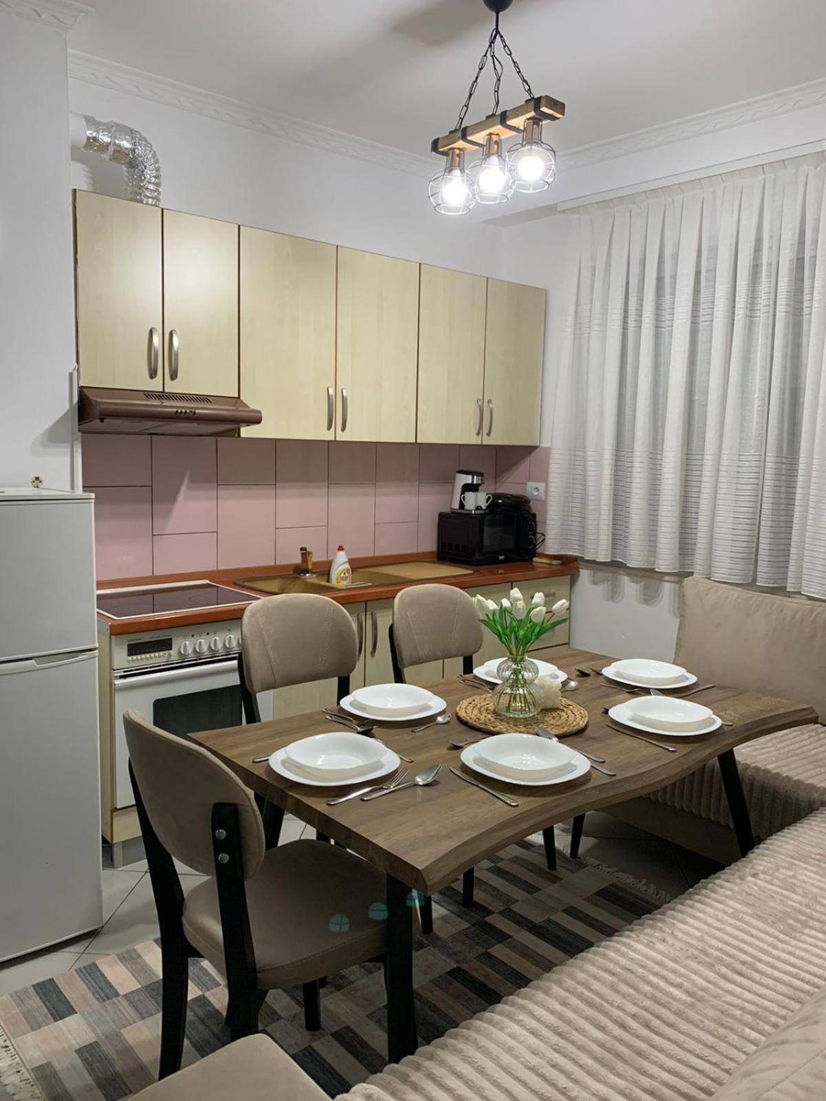 Ridi'S Comfort Apartment 2 Shkodër Buitenkant foto